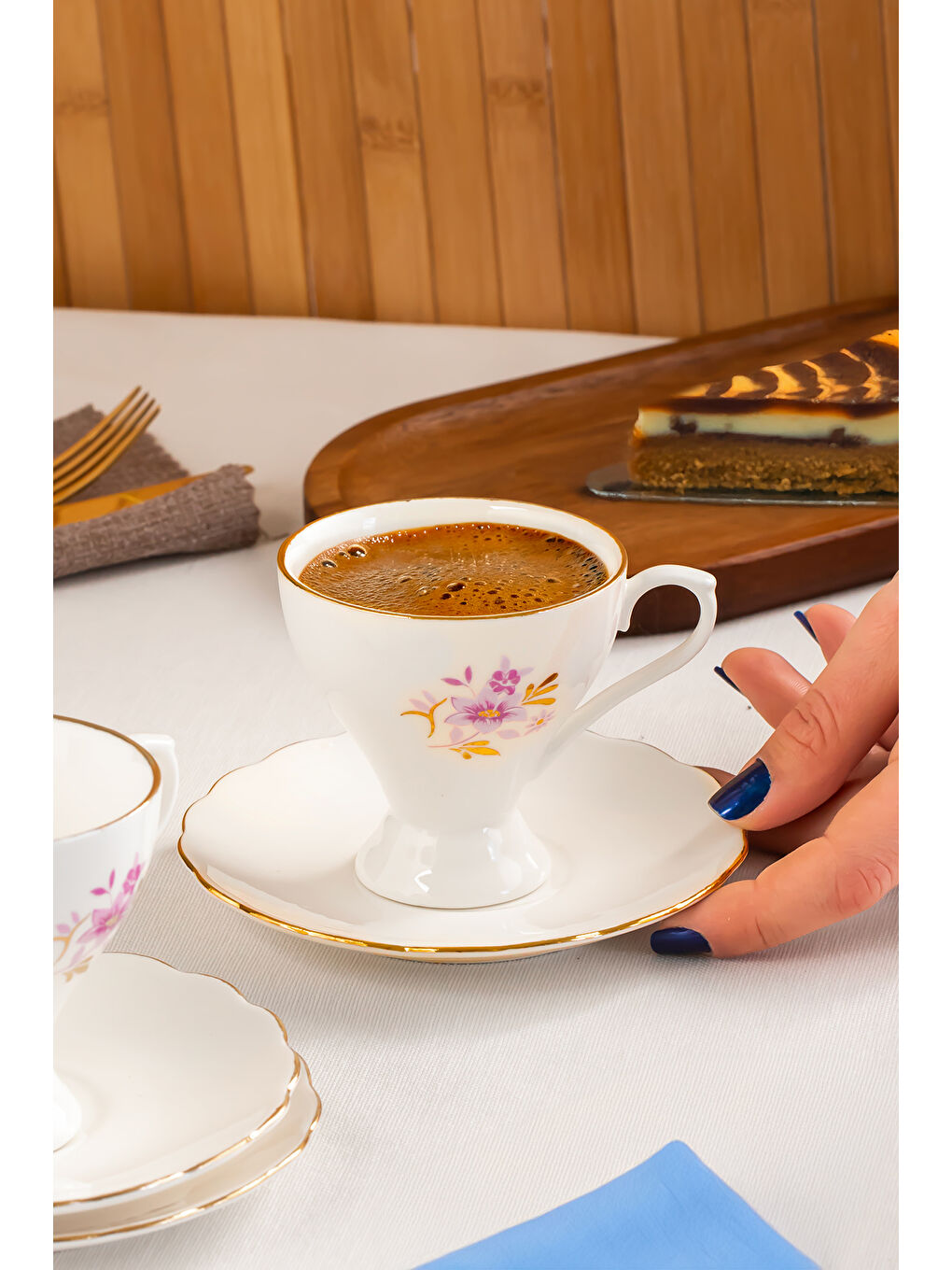 Beyaz 4313 Emery 12 Parça Yaldızlı Porselen Türk Kahve Fincan Takımı-2