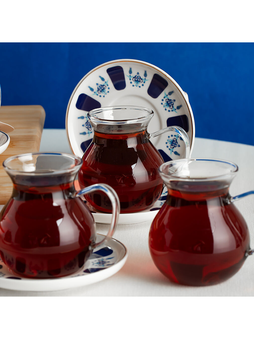 Beyaz Laleli 12 Parça 6 Kişilik Kulplu Cam Çay Bardağı Seti 210 ml-1