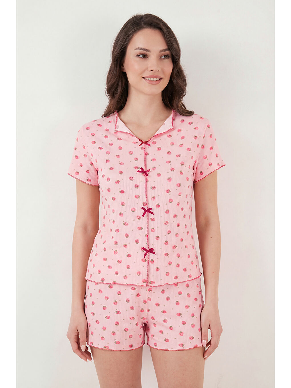 Kırmızı Regular Fit Desenli V Yaka Şortlu Pijama Takımı 65770837-2