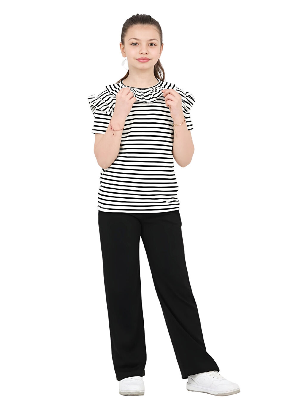 Beyaz Kız Çocuk Yaka ve Omuz Fırfır Detaylı Alt-Üst Takım 4-8 Yaş 12577-1