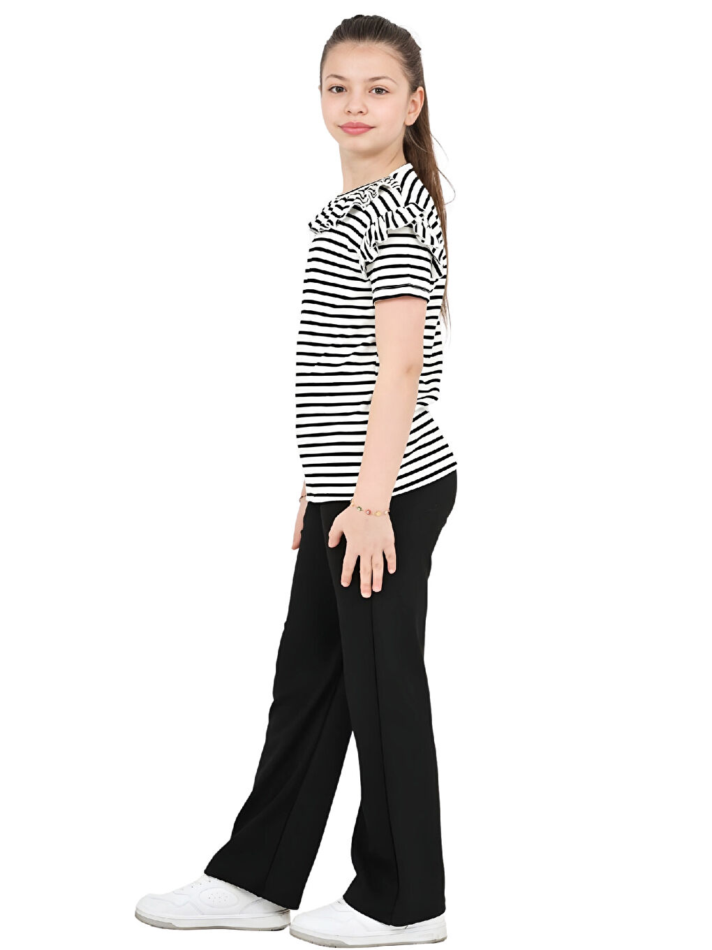 Beyaz Kız Çocuk Yaka ve Omuz Fırfır Detaylı Alt-Üst Takım 4-8 Yaş 12577-4