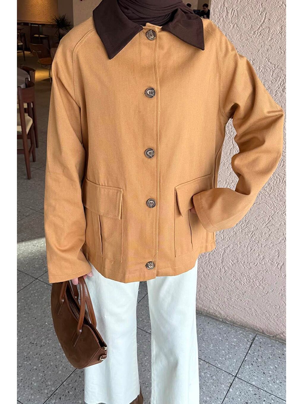 Kahverengi Yaka Detaylı Düğmeli Gabardin Ceket Taba-2