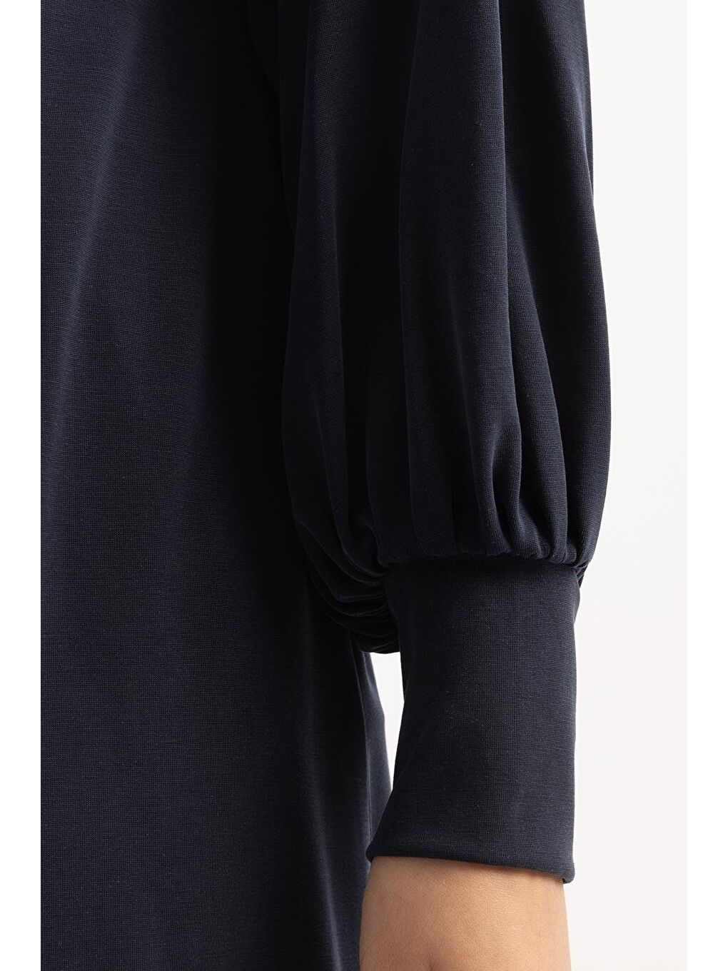 Lacivert-Pamuklu Kolları Büzgülü Uzun Kollu Elastanlı T-Shirt-4