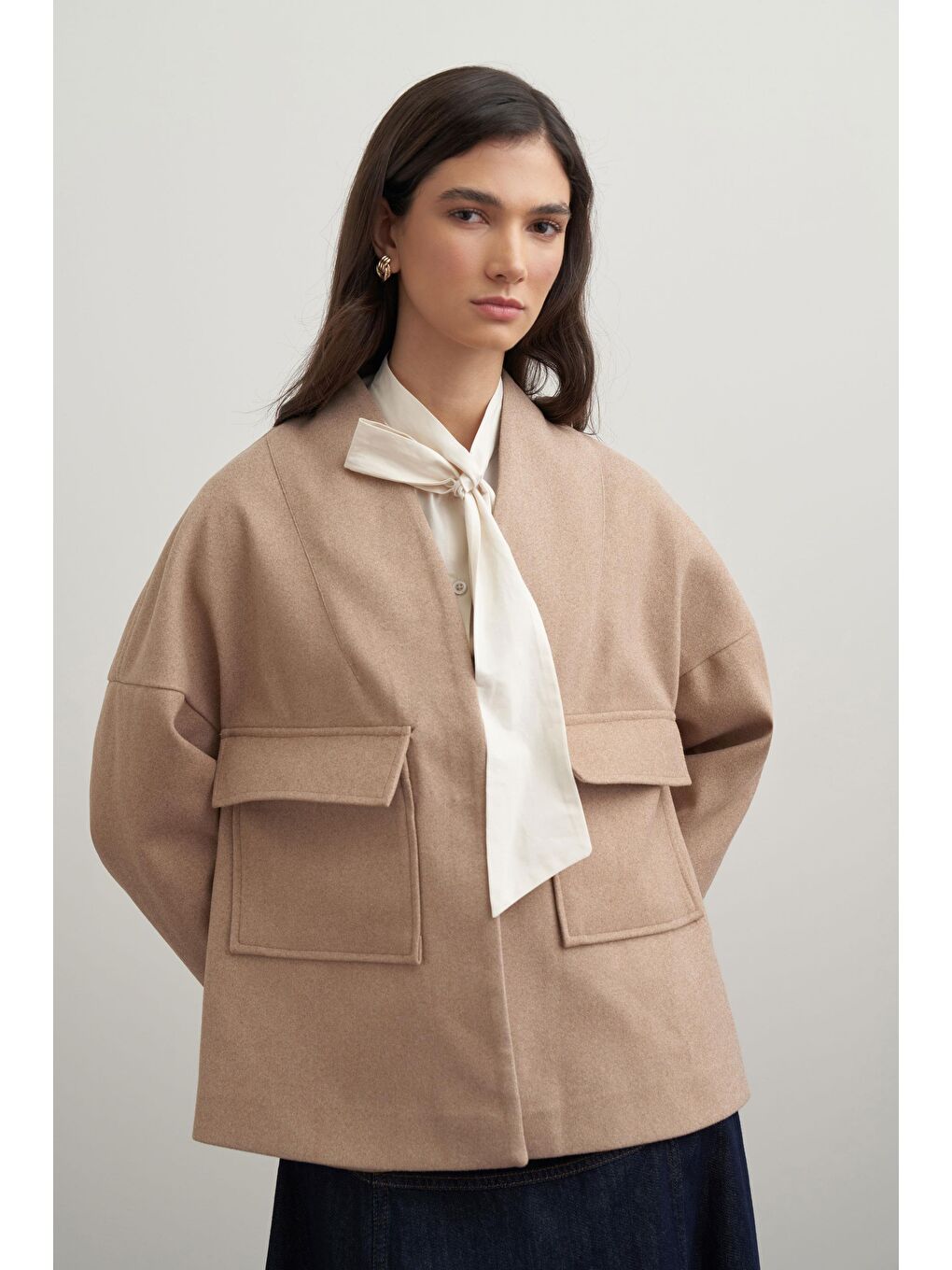 Bej Vizon-Cepli Kısa Kaşe Ceket-3