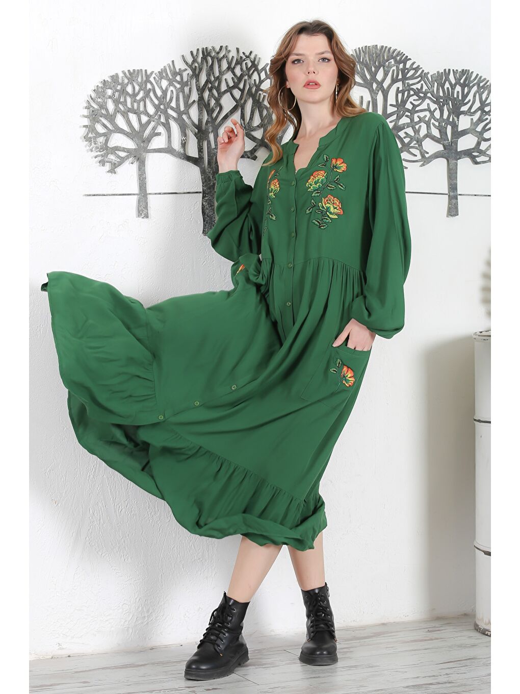 Çam Yeşili Hakim Yaka 3/4 Kol Düğmeli Nakışlı Casual Oversize Dokuma Elbise 140 58-3