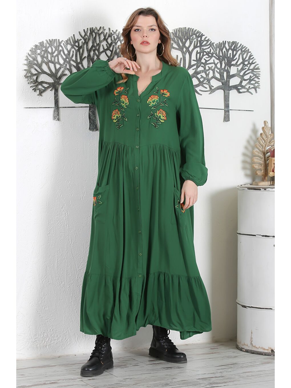 Çam Yeşili Hakim Yaka 3/4 Kol Düğmeli Nakışlı Casual Oversize Dokuma Elbise 140 58-5