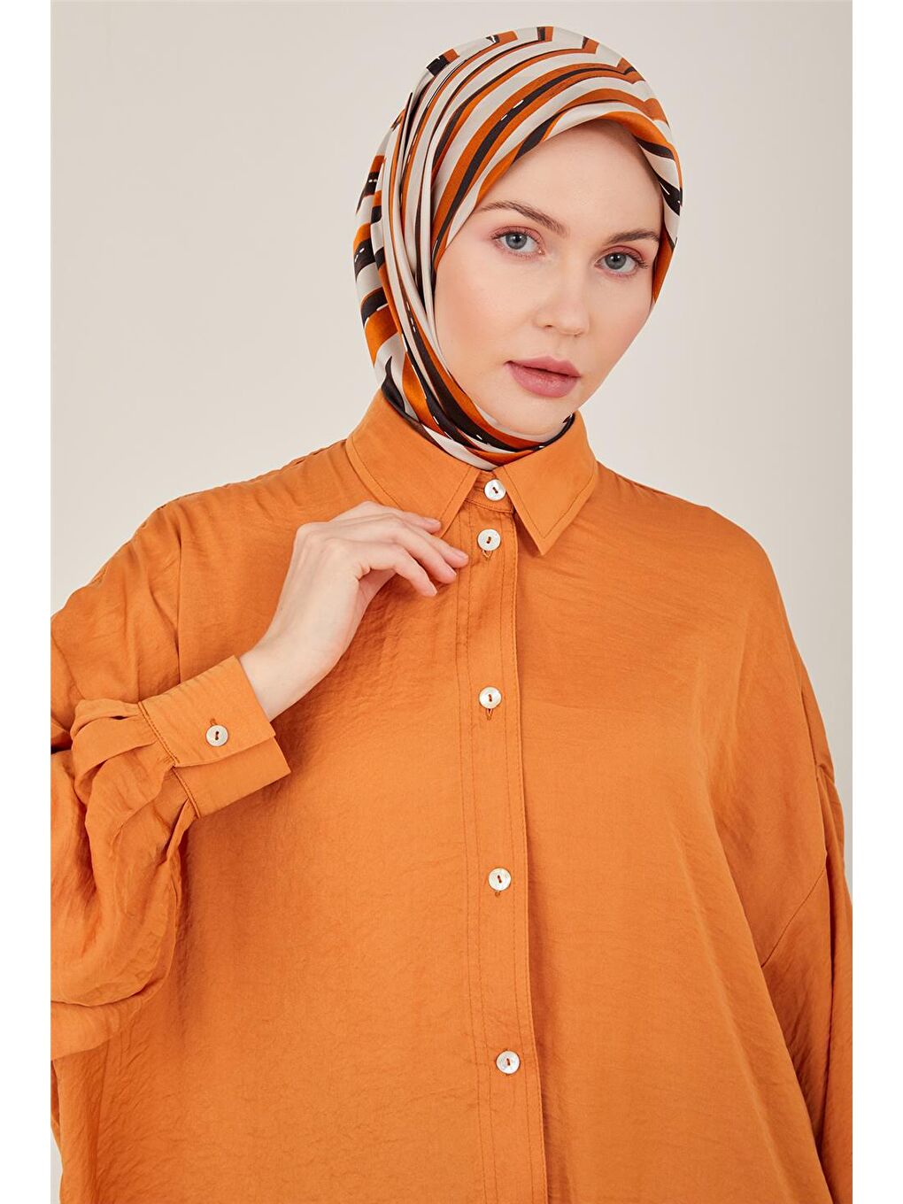 Turuncu Oversize Basic Gömlek 23Y3343-2