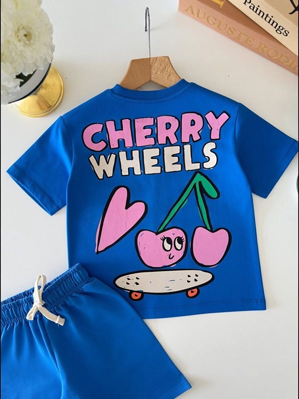 Mavi Kız Çocuk Pamuklu Kiraz Ve Kaykay Baskılı T-Shirt Şort Takım-1
