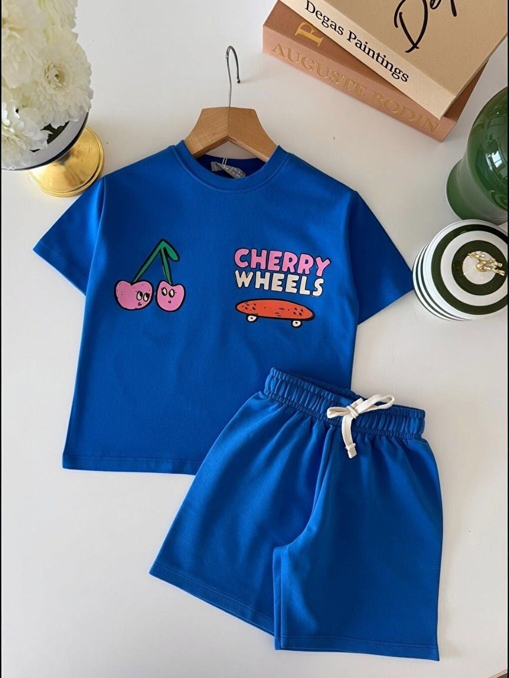 Mavi Kız Çocuk Pamuklu Kiraz Ve Kaykay Baskılı T-Shirt Şort Takım-2