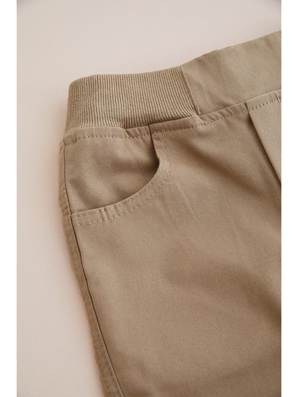 Kahverengi Beli Bağcıklı Gabardin Kumaş Unisex Çocuk Pantolon-1