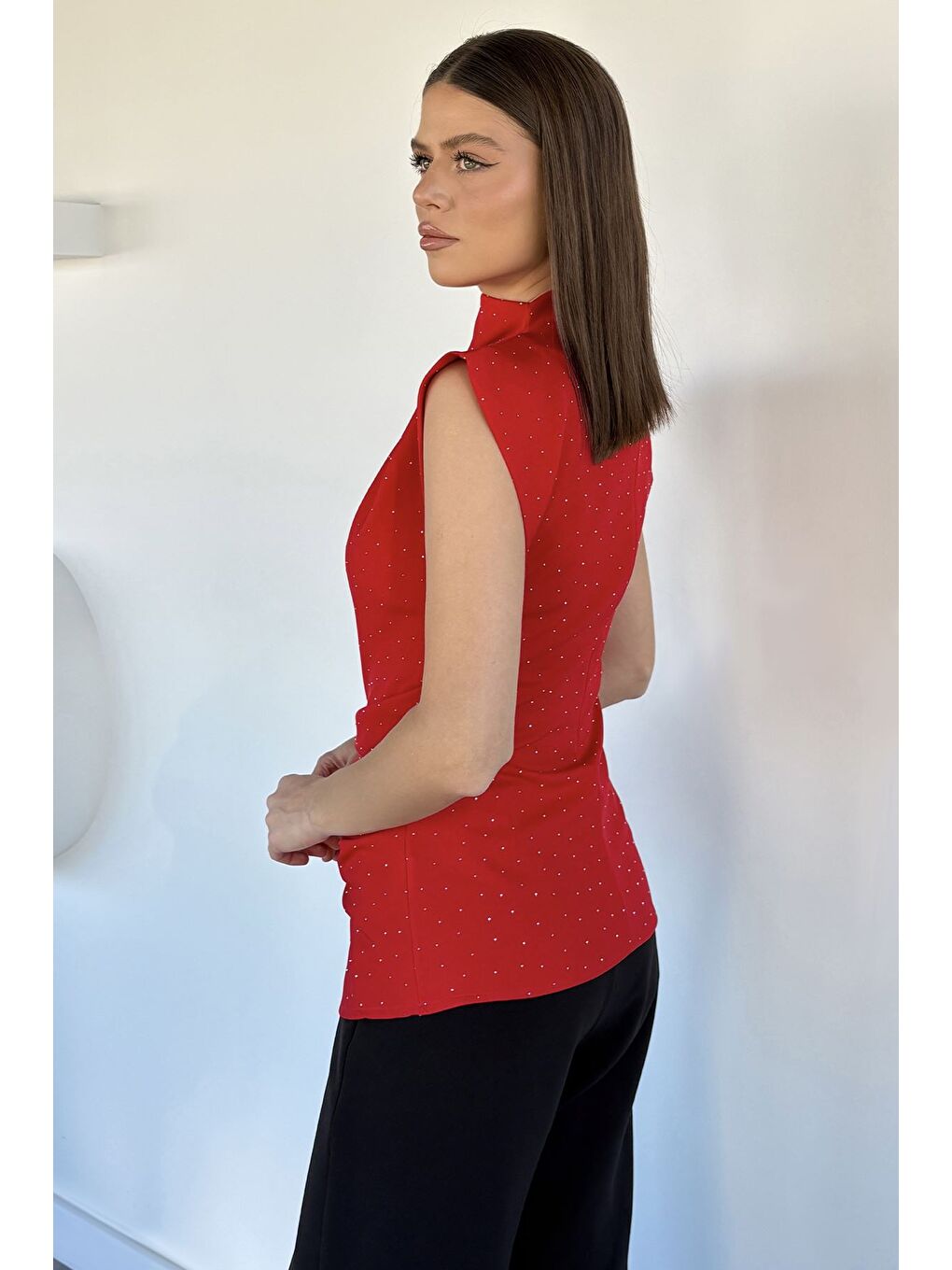 Kırmızı Kadın Taşlı Kemer Detaylı Bluz-2