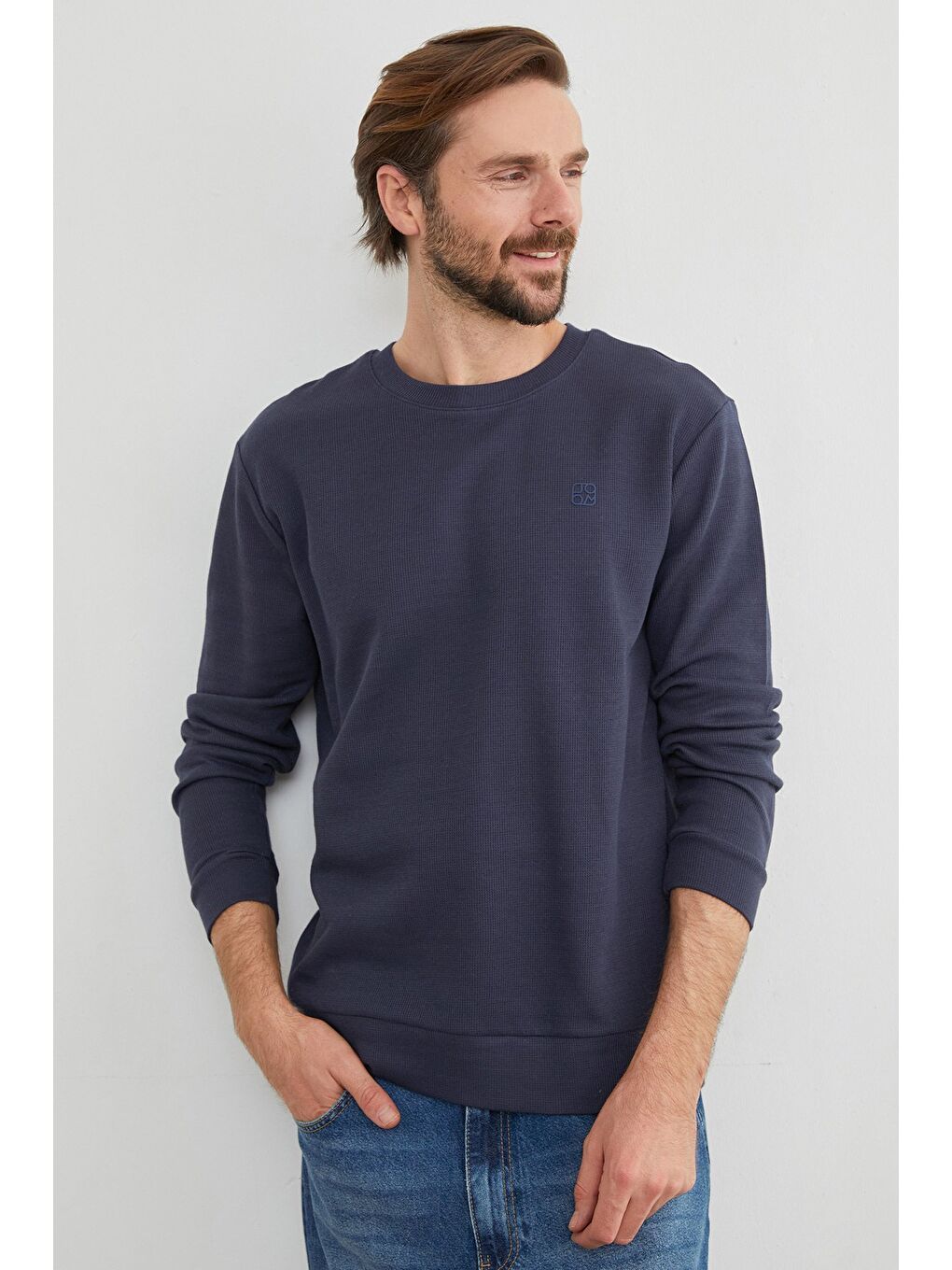 Lacivert Kabartma Baskılı Bisiklet Yaka Kazak