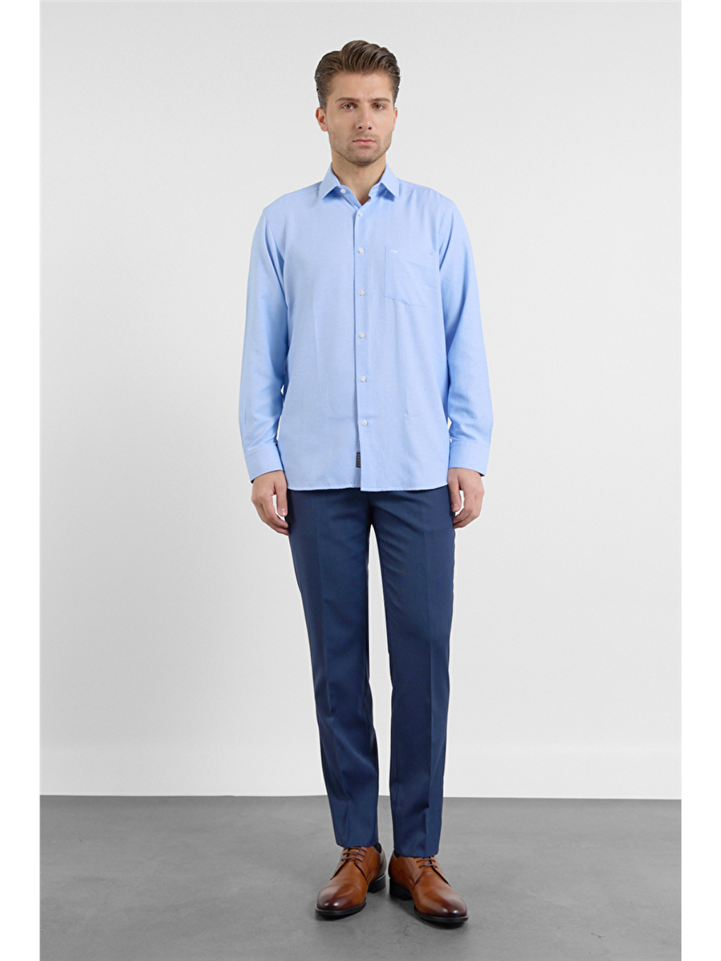 Mavi Sert Yaka Uzun Kol Cepli Comfort Fit Pamuklu Gömlek 1004255285-1