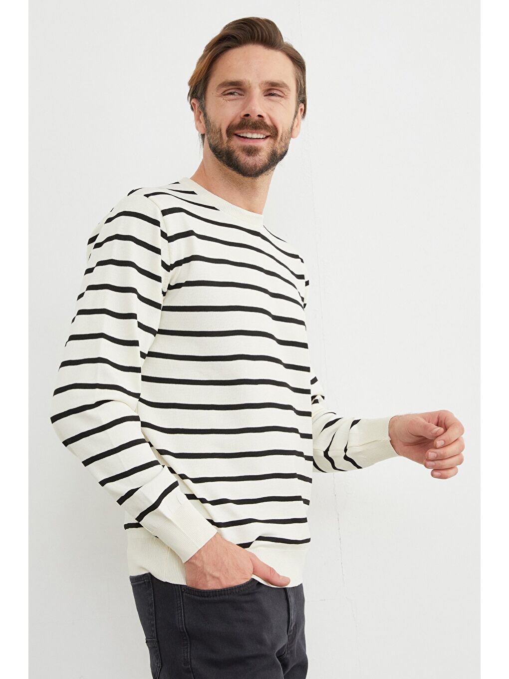 Ekru Çizgili Bisiklet Yaka Kazak-3