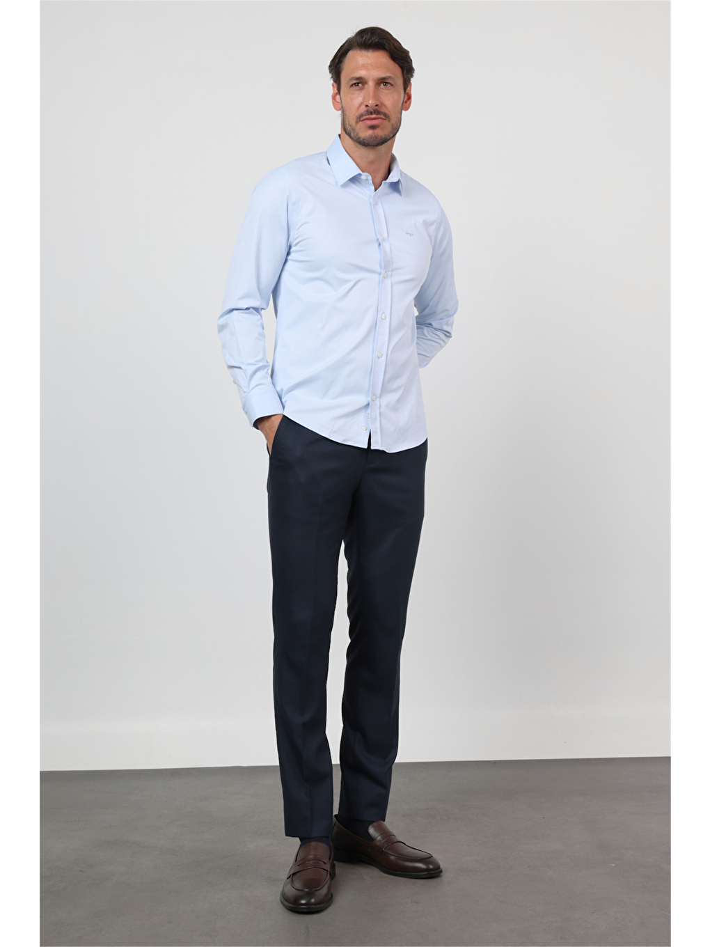 Mavi Sert Yaka Uzun Kol Cepsiz Slim Fit Pamuklu Gömlek 1004260213-1