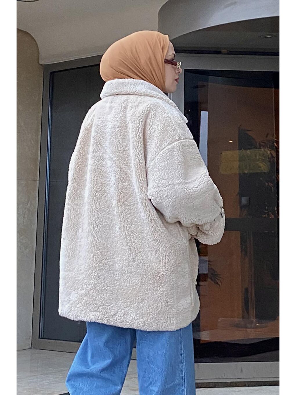 Bej Kol Detaylı Fermuarlı Teddy Mont Taş-2