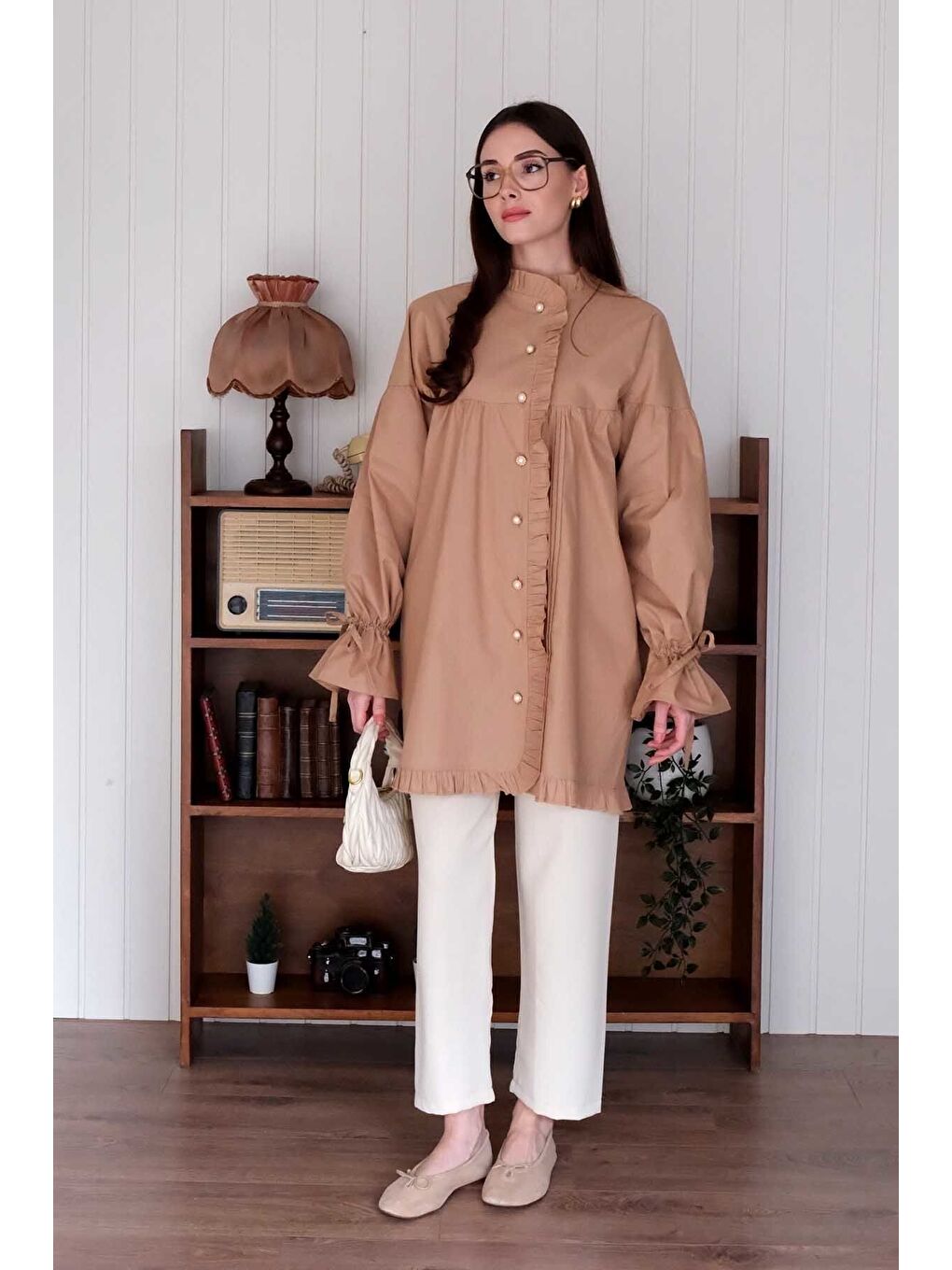 Bej Karamel Kolu Büzgülü Gömlek-3