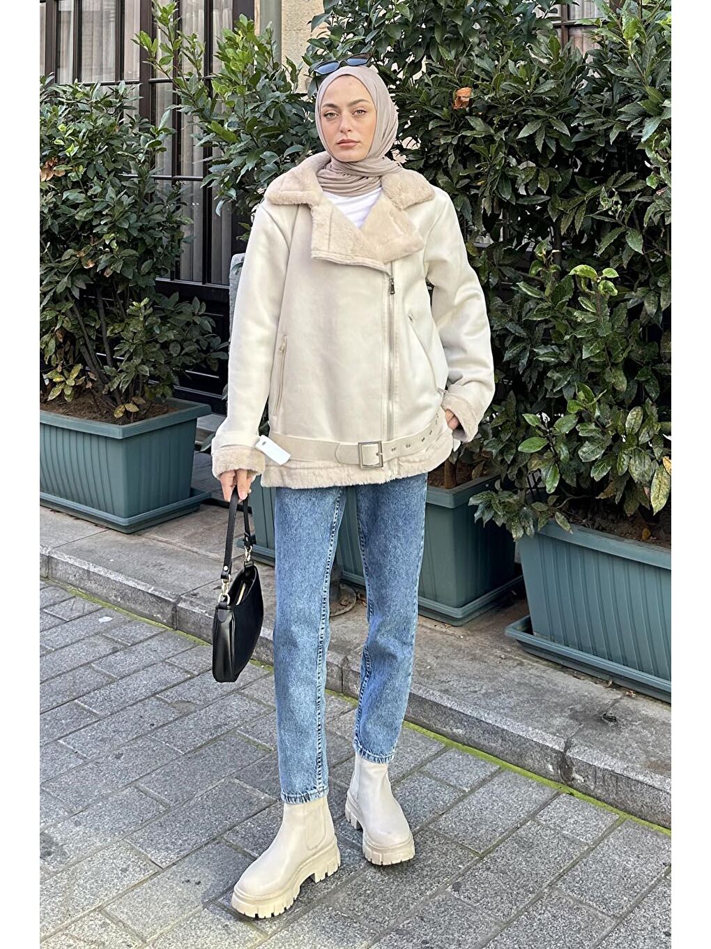 Bej Kürk Detaylı Süet Mont Taş