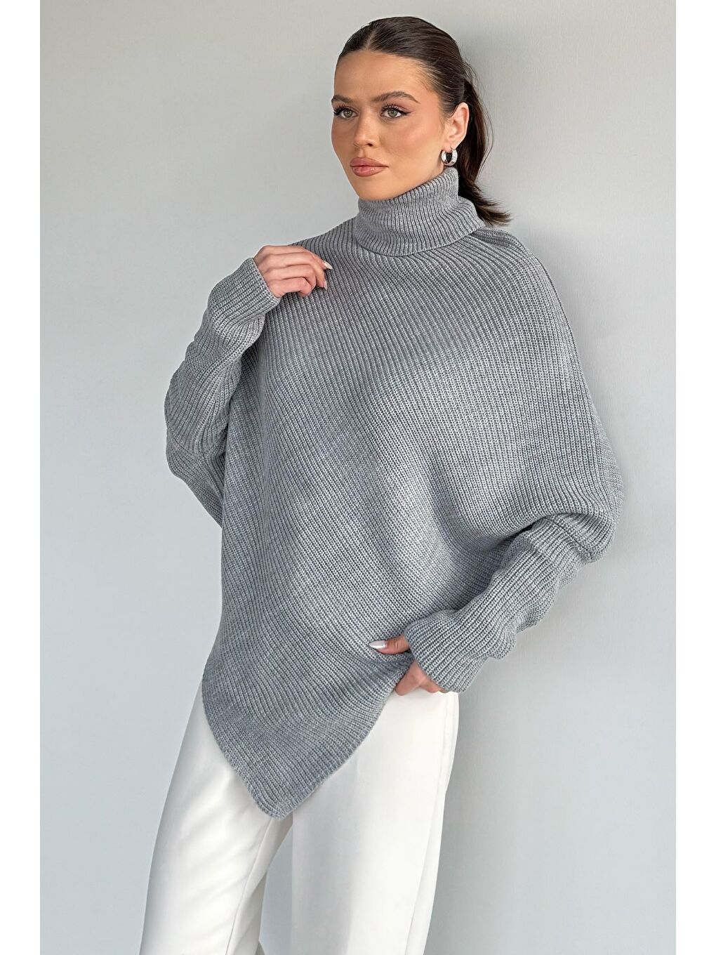 Gri Kadın Boğazlı Triko Kazak-1