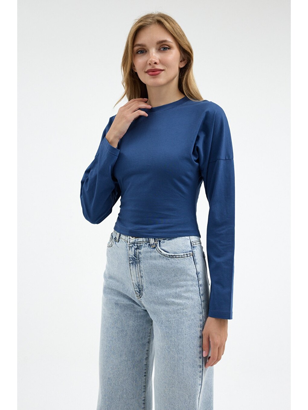 Kadın Uzun Kol Bele Oturan Mavi Crop Bluz-5