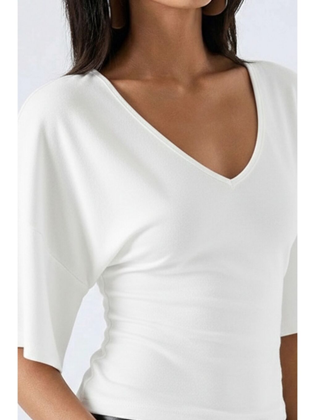 Beyaz Kadın Yarasa Kol V Yaka Elastanlı Bluz & Tişört-1