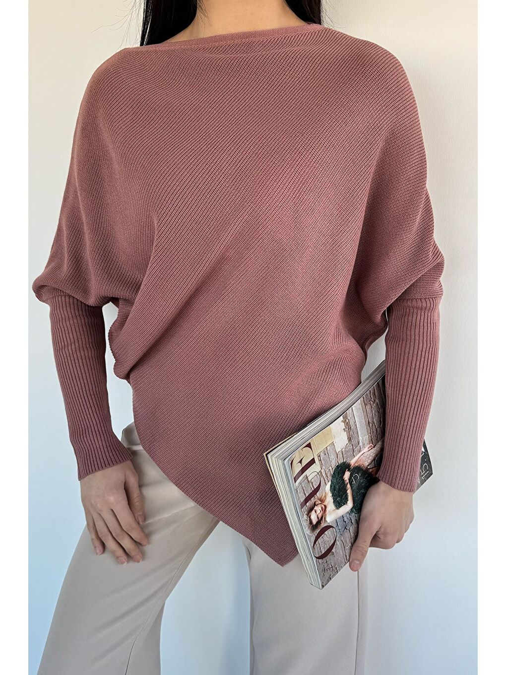 Pembe Asimetrik Kesim Triko Kazak