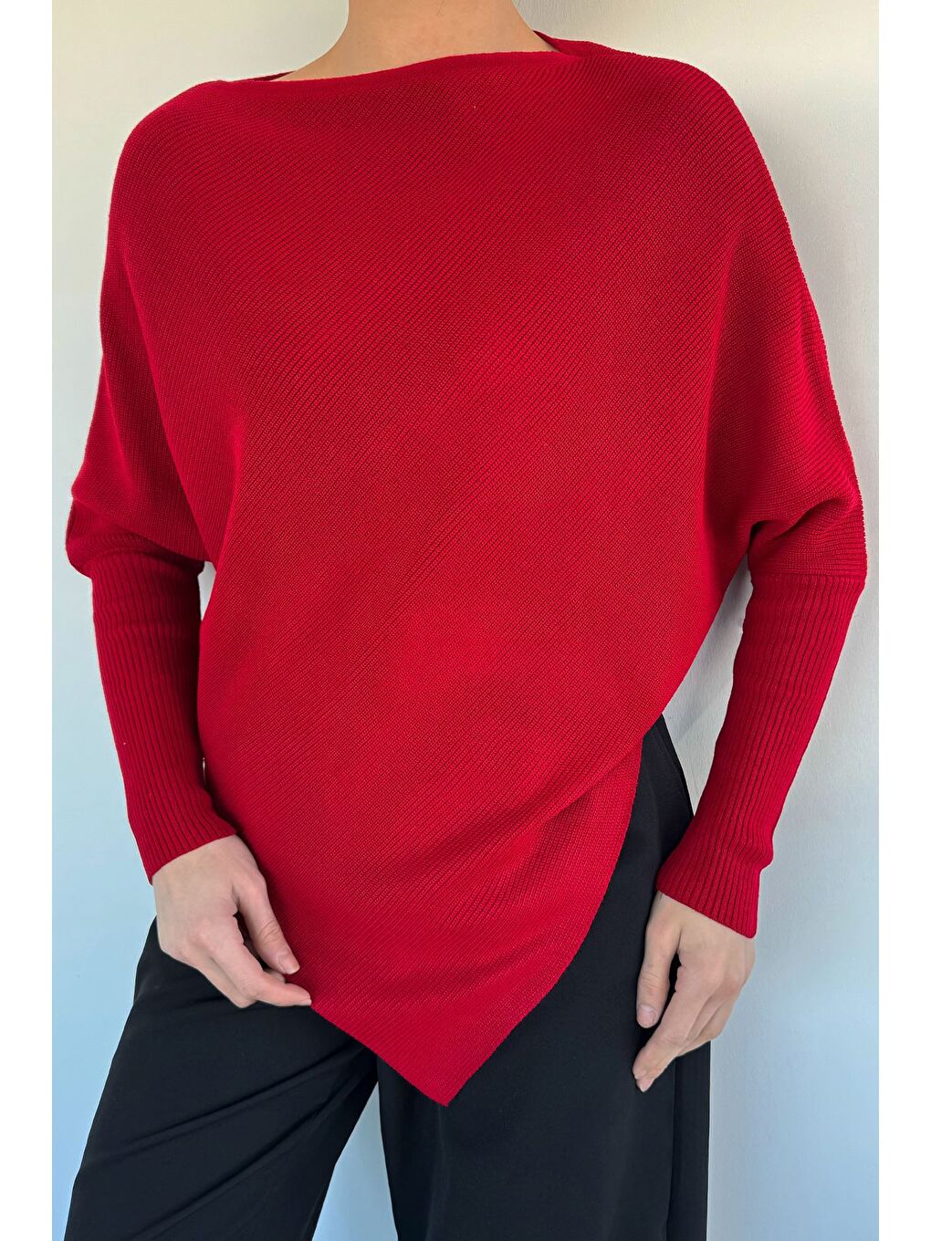 Kırmızı Asimetrik Kesim Triko Kazak-1