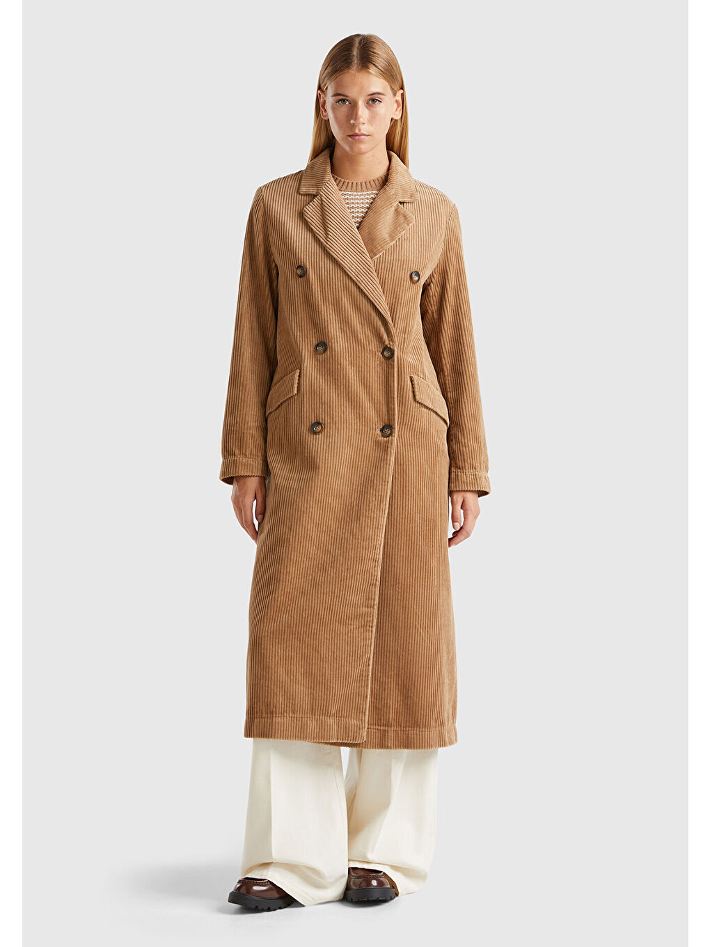 Kadın Kahverengi %100 Pamuk Önü Düğme Kapamalı Devrik Yaka Kruvaze Kaban-1