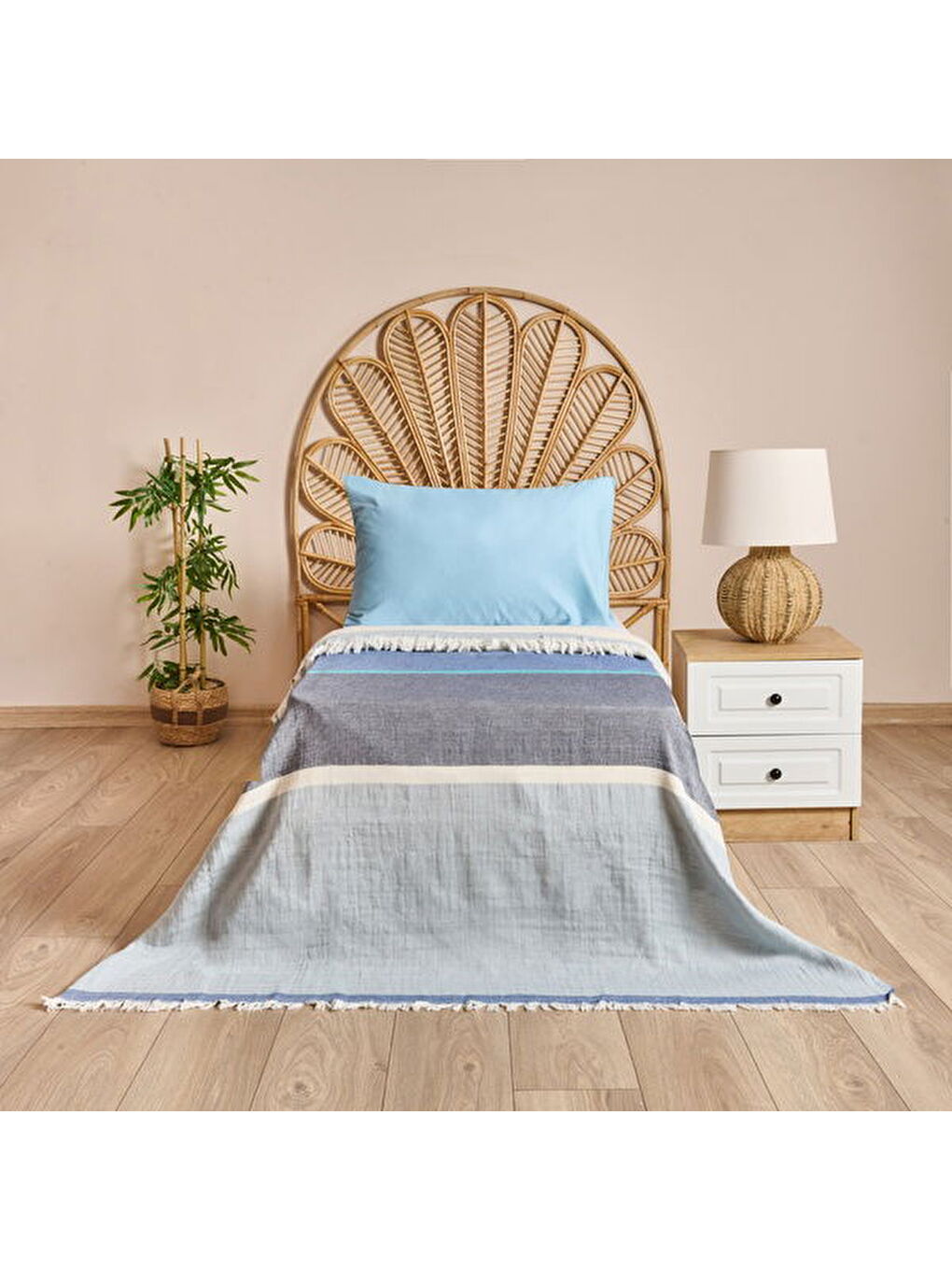 Soft Mesyth Tek Kişilik Yatak Örtüsü - Mavi - 160x220 cm