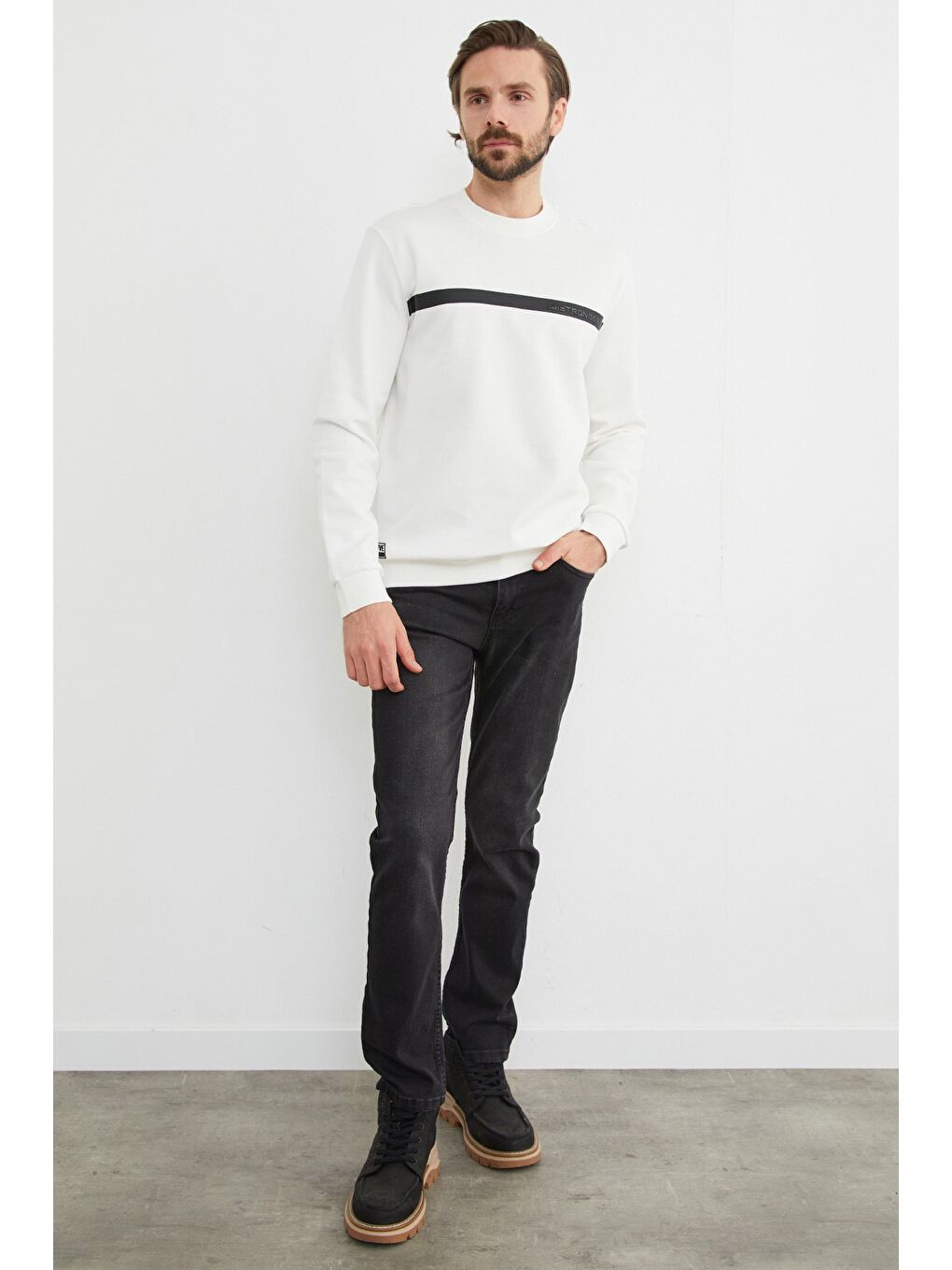 Ekru You`re Stronger Baskılı Bisiklet Yaka Sweatshirt-1