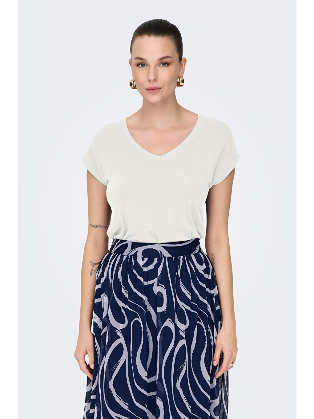 Ekru Onlrilla Regular Fit V Yaka Kısa Kollu T Shirt 15315776