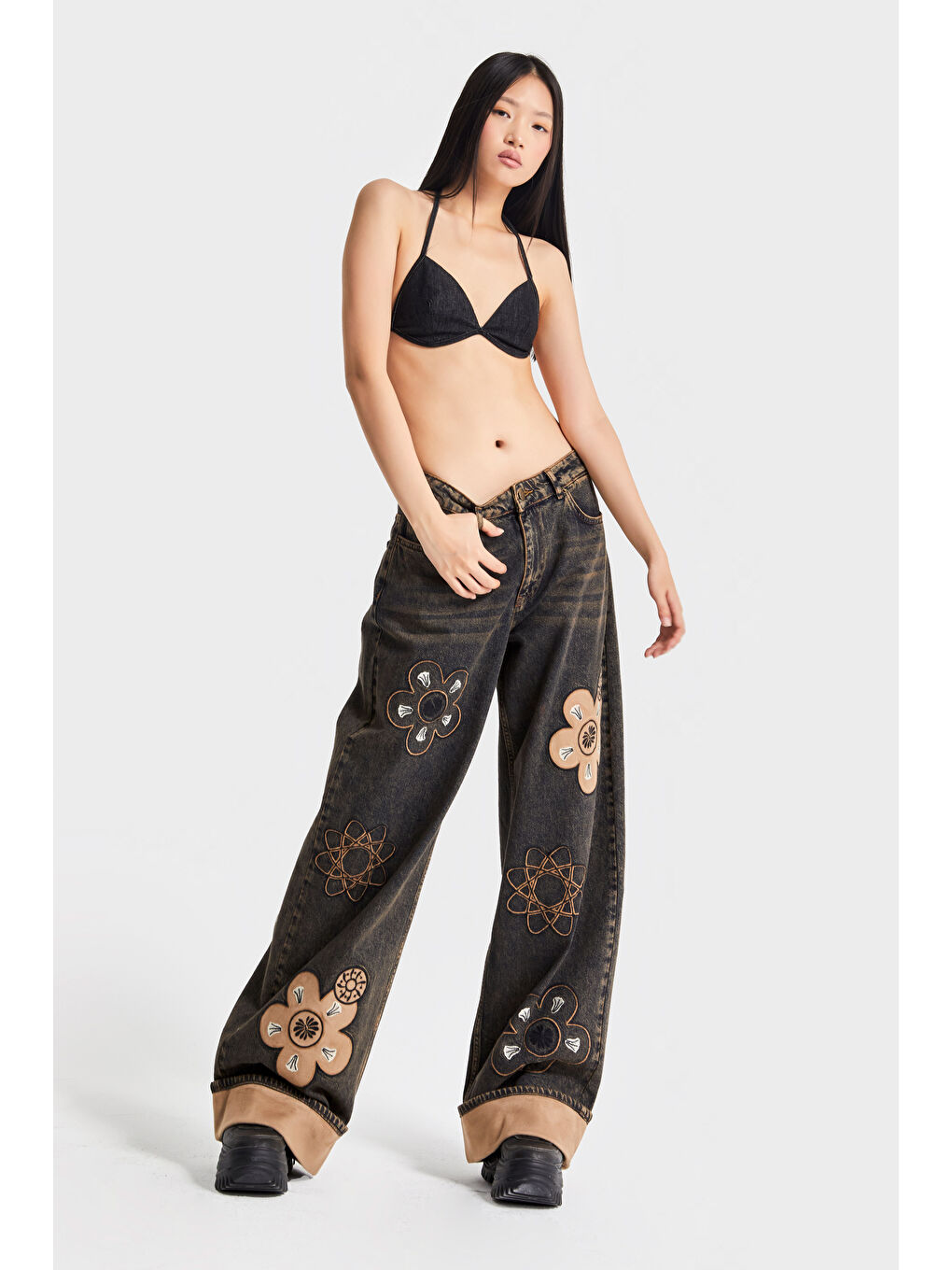 Mavi Kadın Koyu Tint Rengi 4w5-87 Relaxed Fit %100 Pamuk Çiçek Nakışlı Özel Tasarım Denim Jean-1