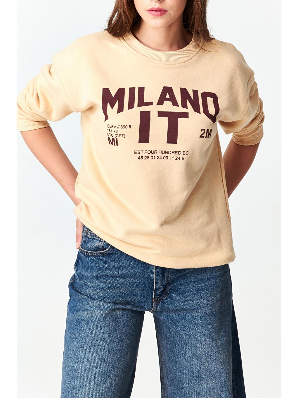 it's basic Taş Kadın Taş Rengi Milano Baskılı Oversize Üç İplik Sweatshirt - 3