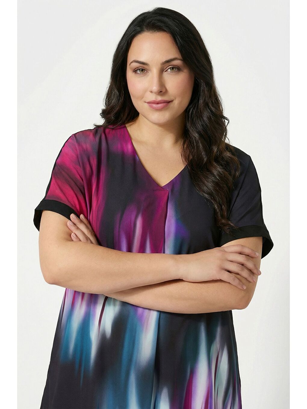 Büyük Beden Siyah Pembe Soyut Desenli V Yaka Bluz 616438-4