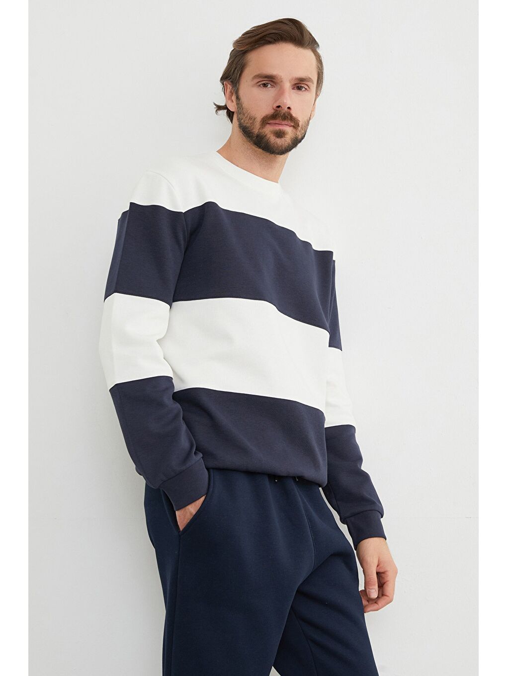 Lacivert Renk Bloklu Oversize Bisiklet Yaka Büyük Beden Sweatshirt