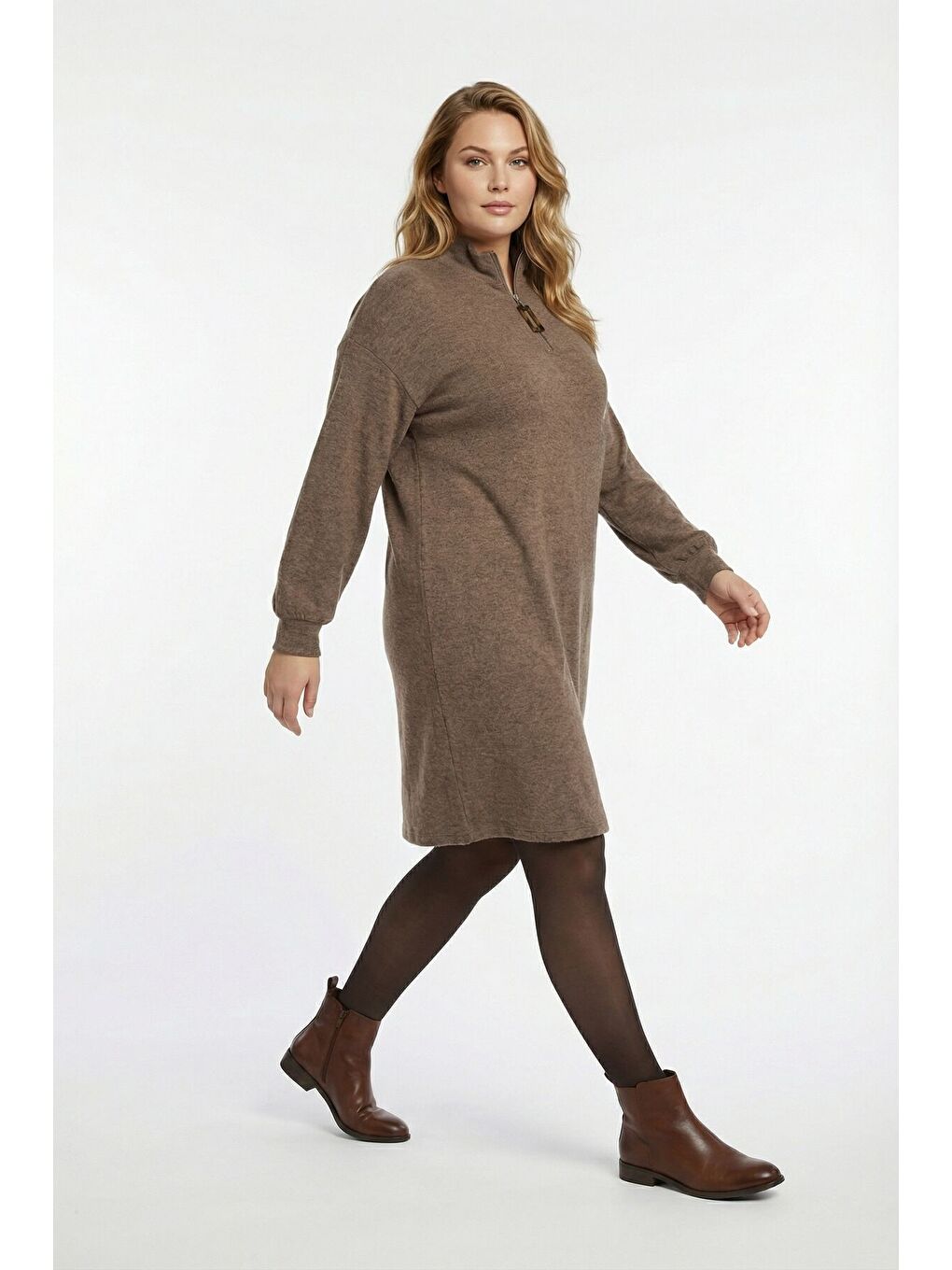 Kahverengi Büyük Beden Yakası Fermuar Detaylı Kahve Yumoş Elbise 106-39-3