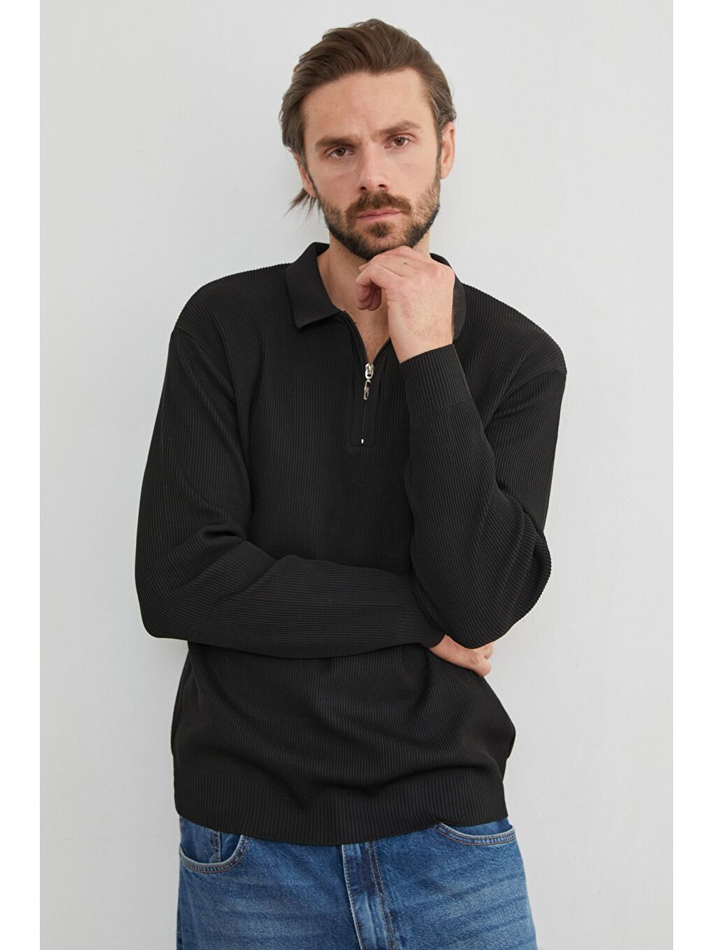 Siyah Fitilli Yarım Fermuarlı Triko Kazak-1