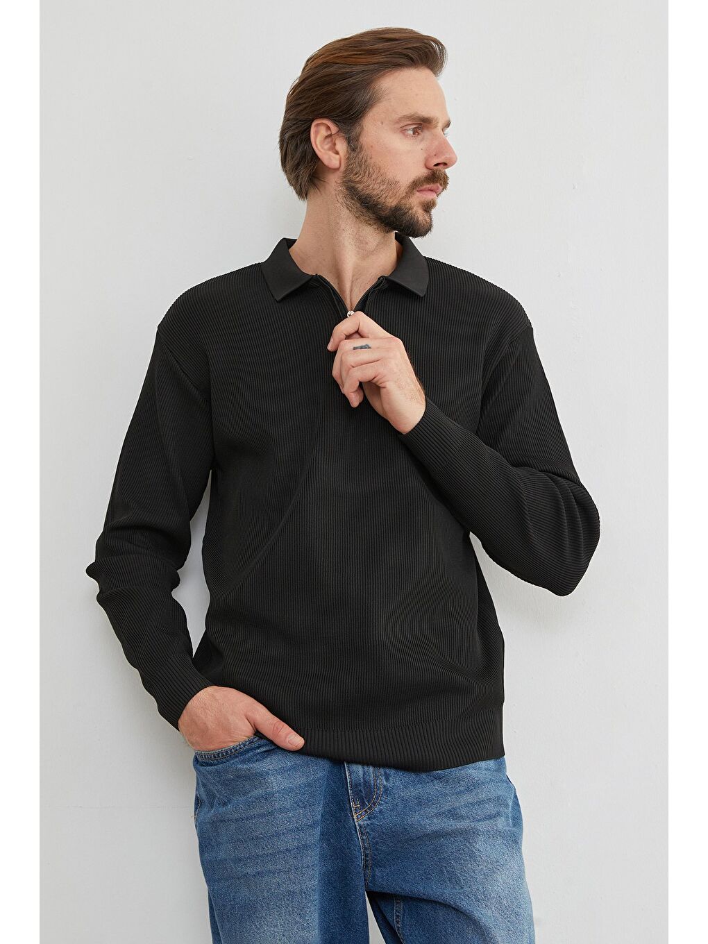 Siyah Fitilli Yarım Fermuarlı Triko Kazak-3