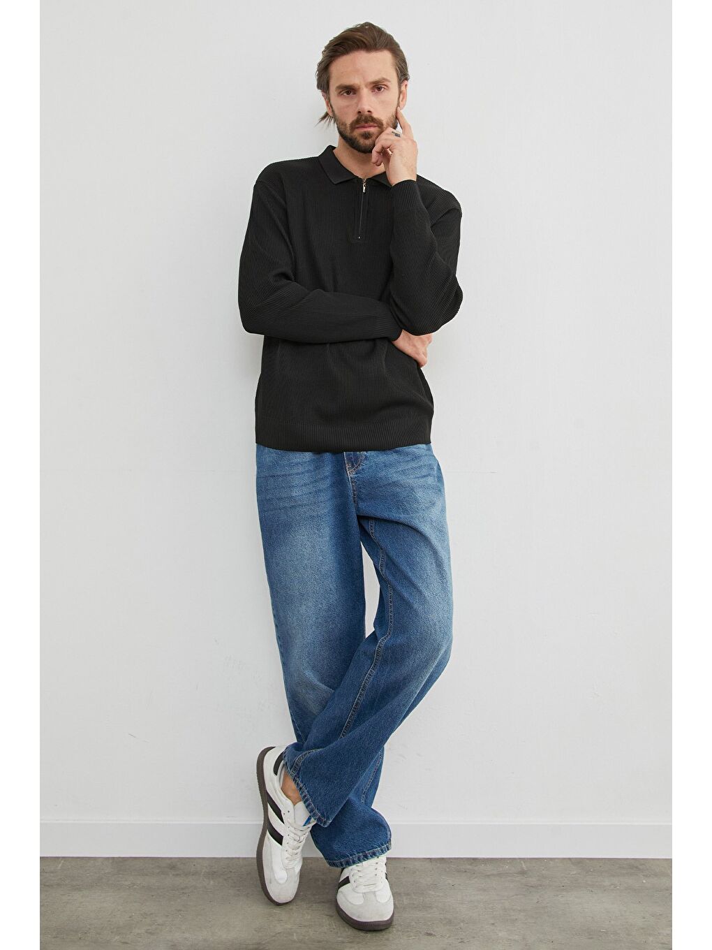 Siyah Fitilli Yarım Fermuarlı Triko Kazak-4