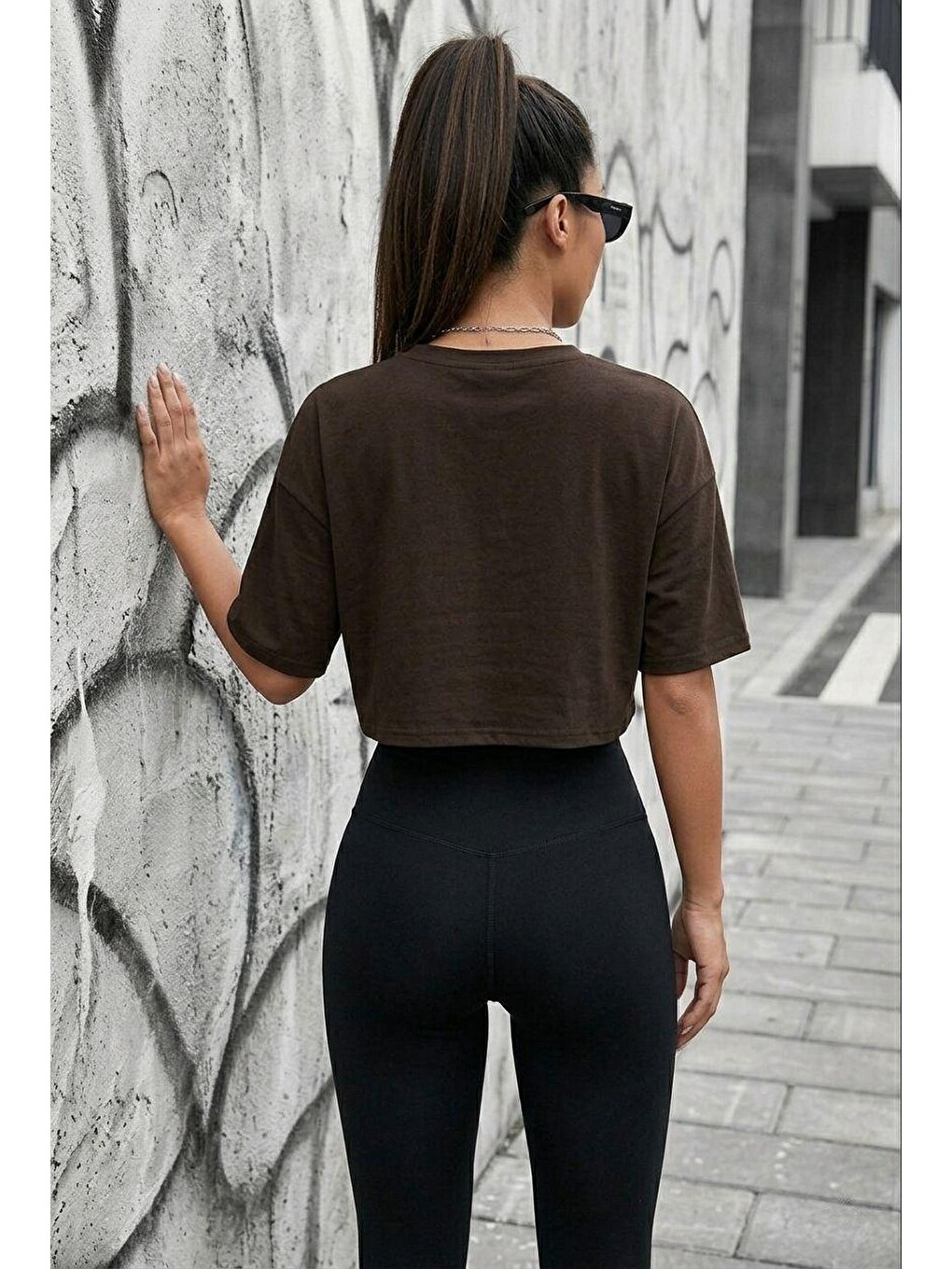 Kahverengi Cezyy Bisiklet Yaka Basic Oversize Crop Tişört - Pamuklu Rahat Kesim-2