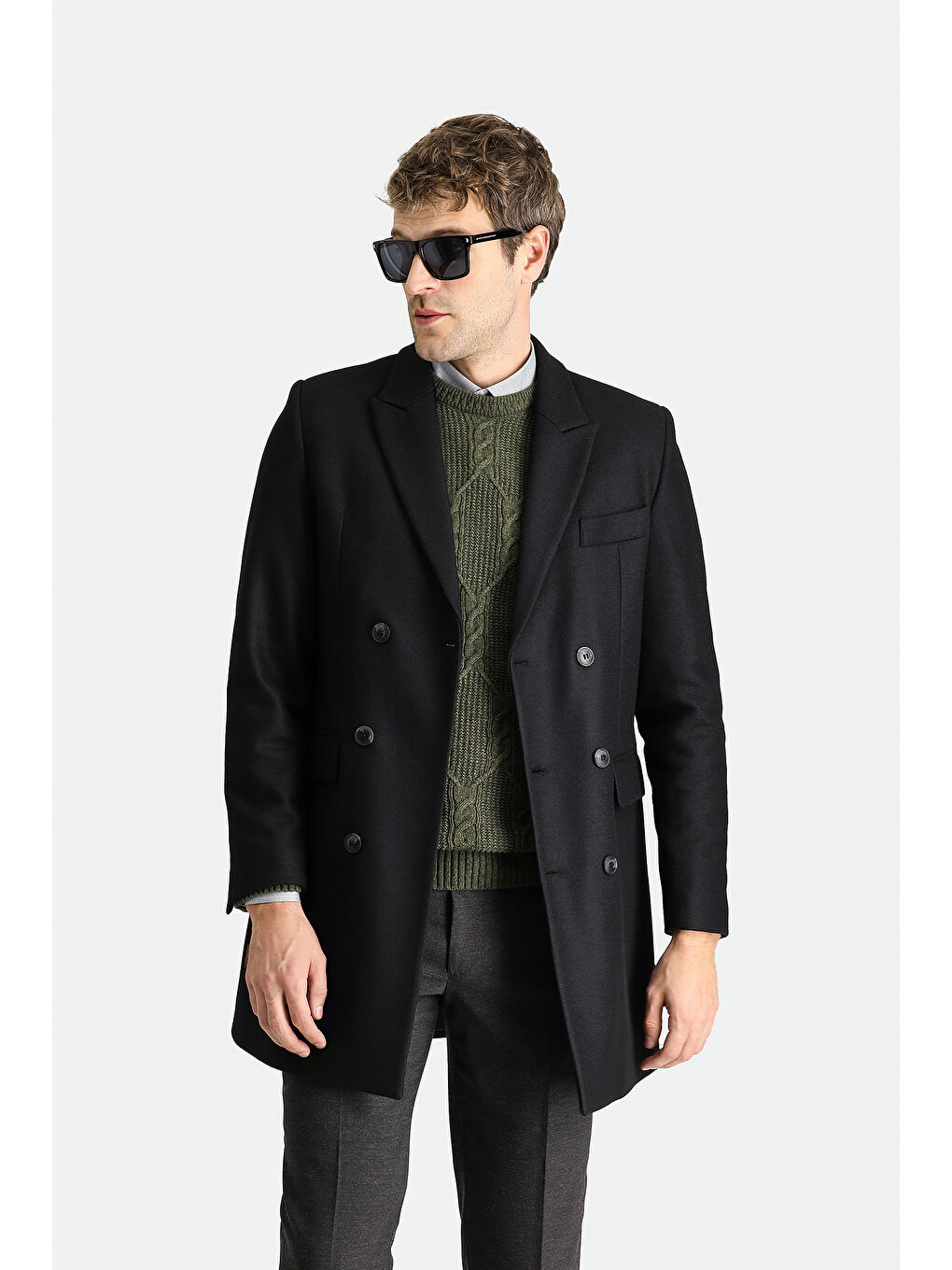 Siyah Yünlü Kruvaze Kaban