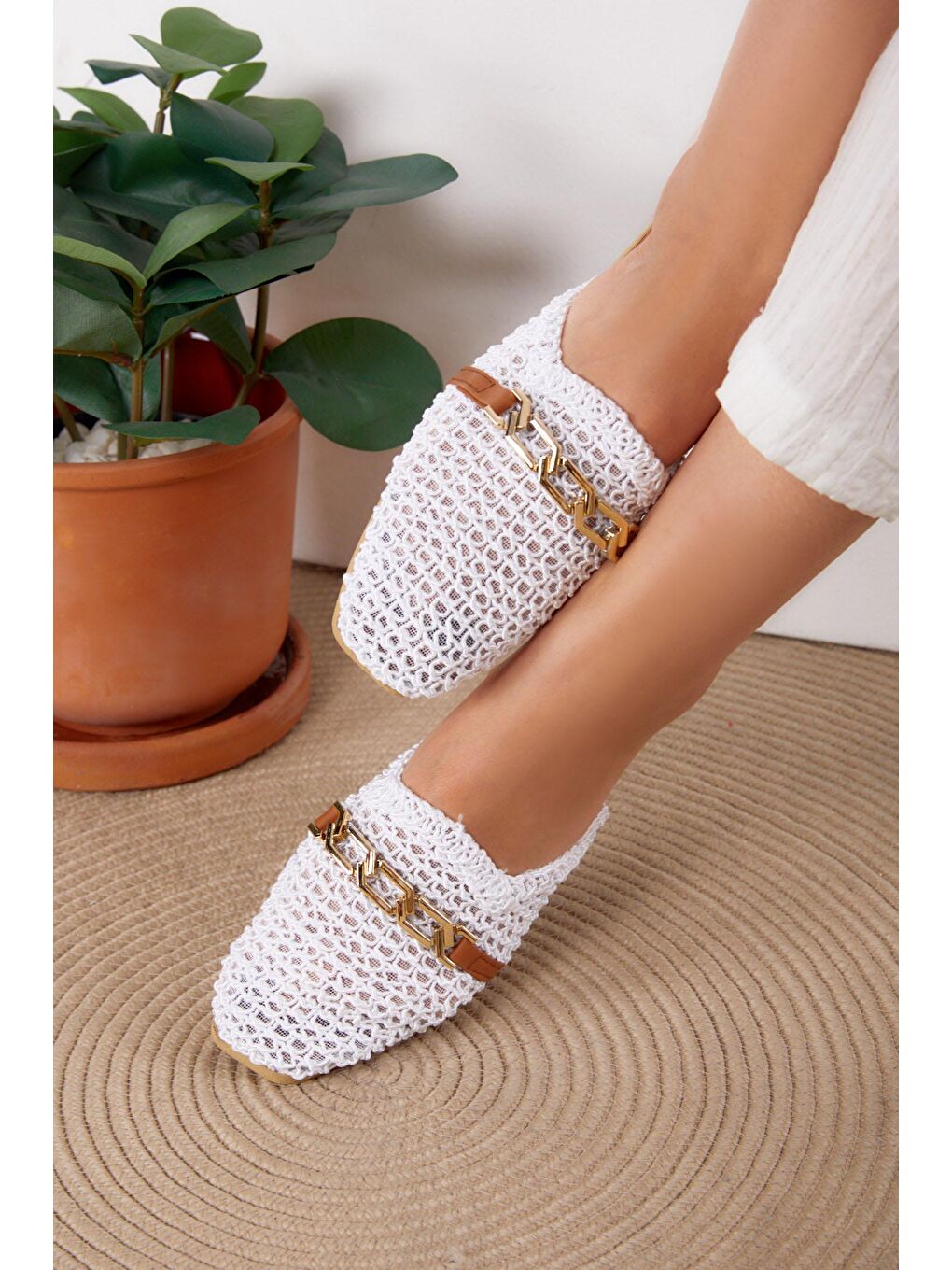 Kadın Beyaz Hasır Zincirli Terlik - 25534