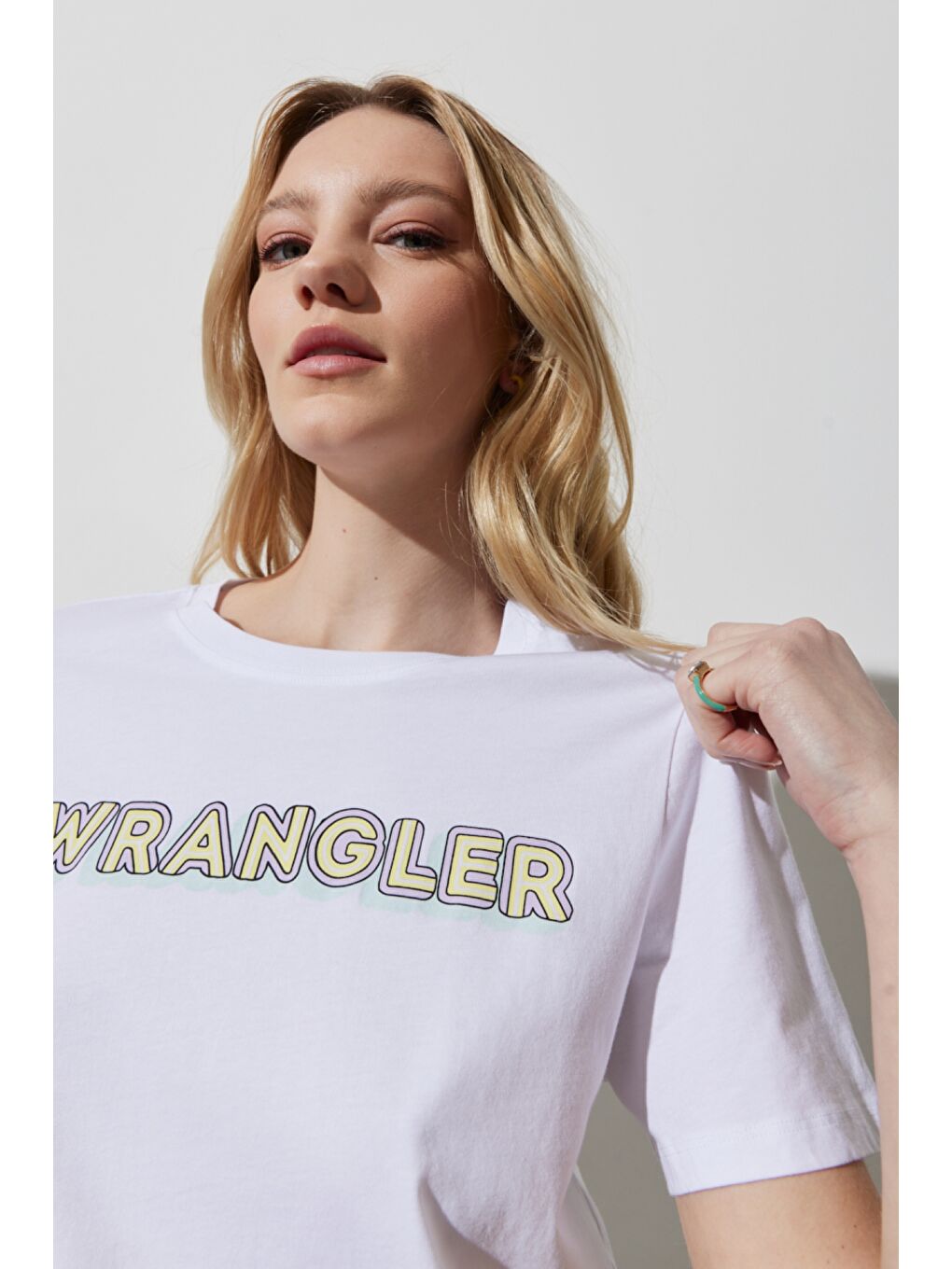 Regular Fit Normal Kesim %100 Pamuk Bisiklet Yaka Beyaz Tişört-1