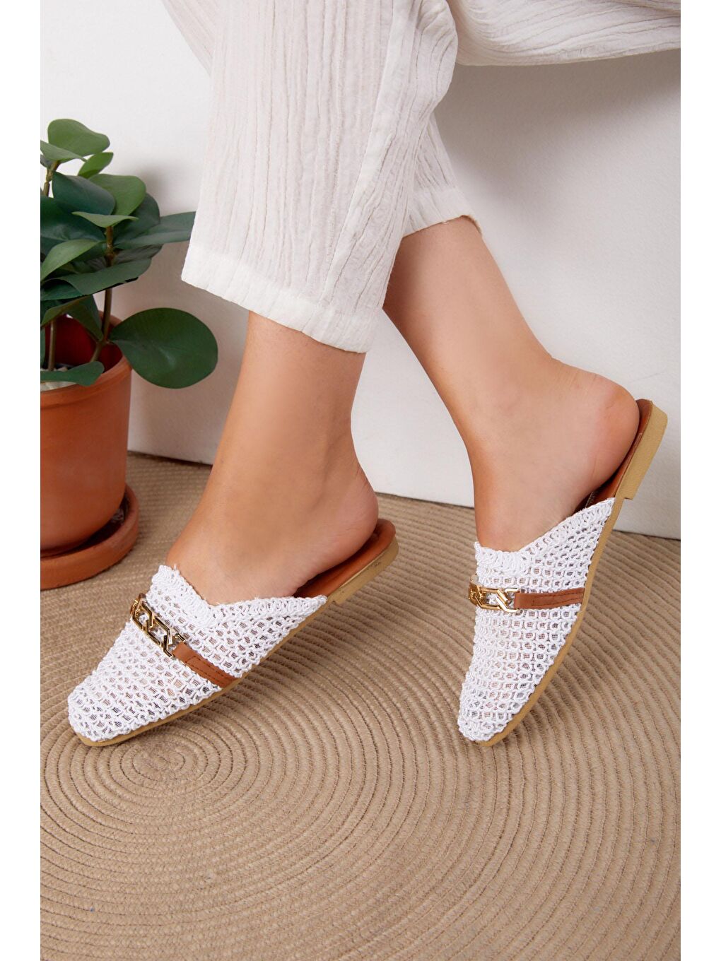Kadın Beyaz Hasır Zincirli Terlik - 25534-1