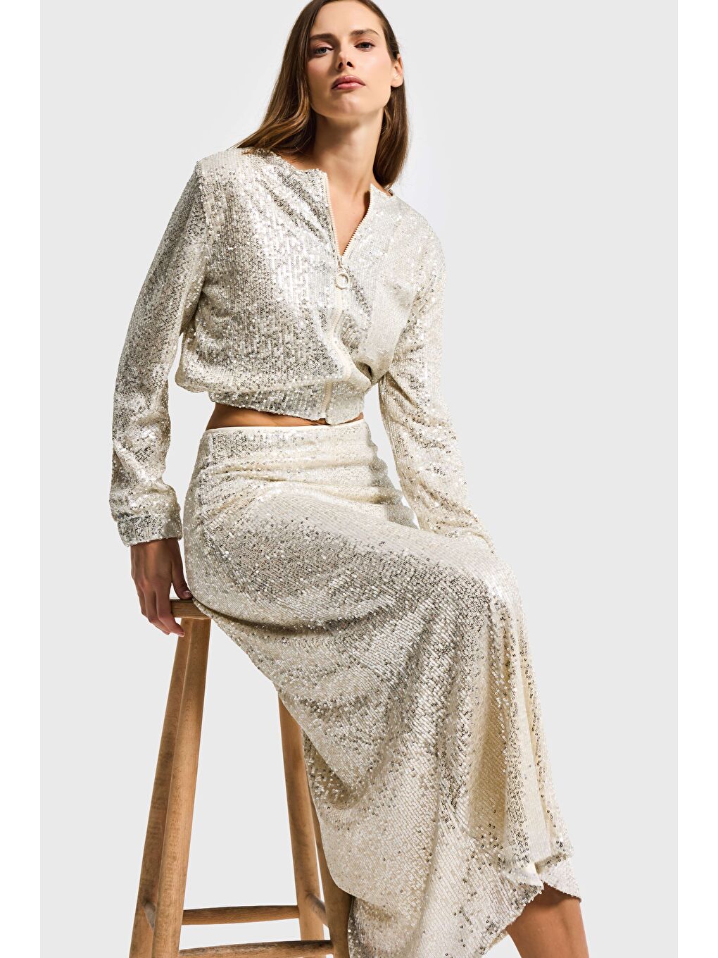 Kadın Ekru Pul Payet Detaylı Tasarım Fermuarlı Ceket-1