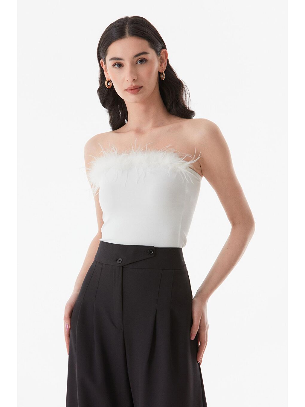 Ekru Basic Tüylü Straplez Crop Bluz-3