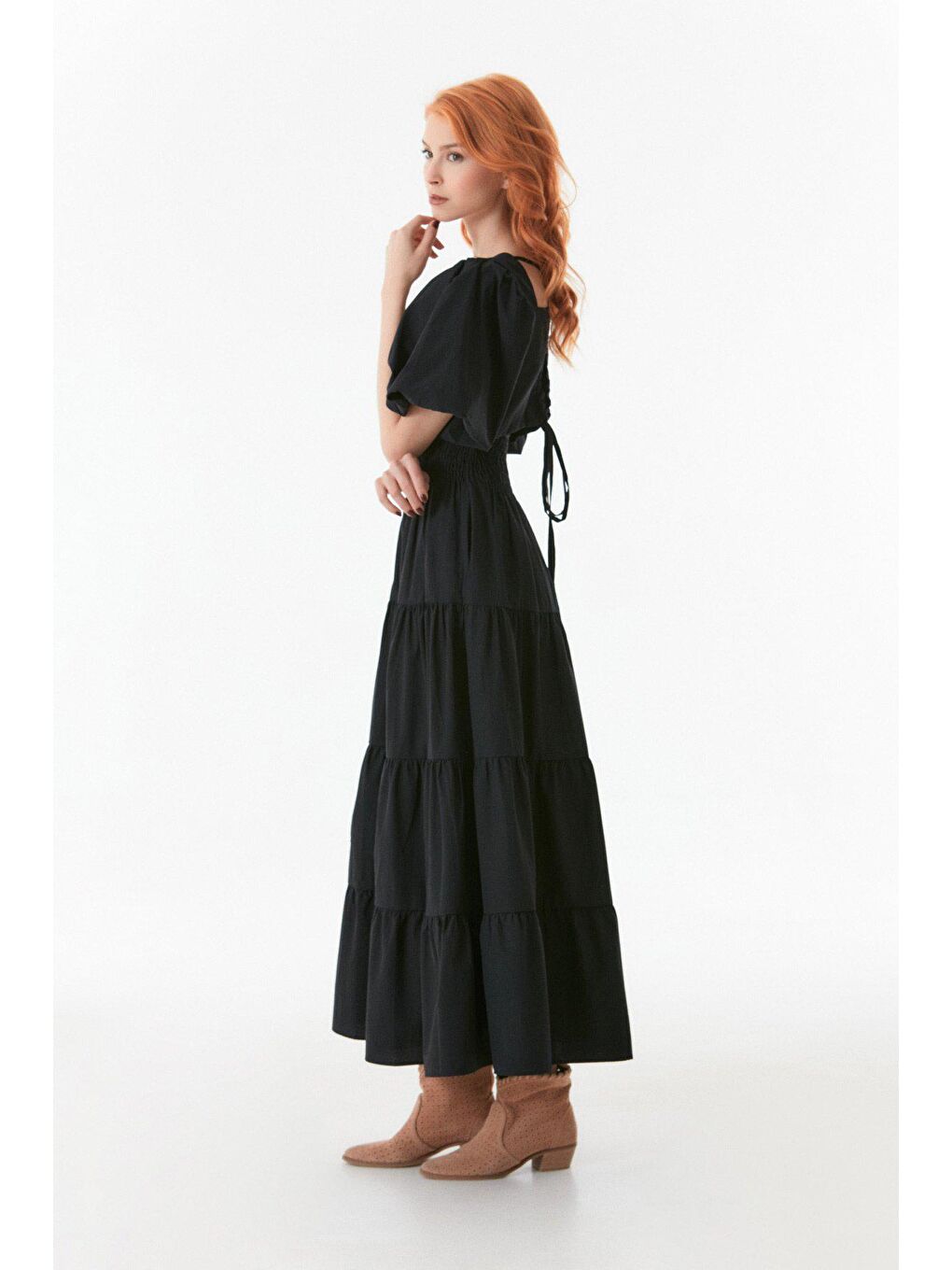 Siyah Beli Lastikli Sırtı Dekolteli Balon Kol Elbise-2