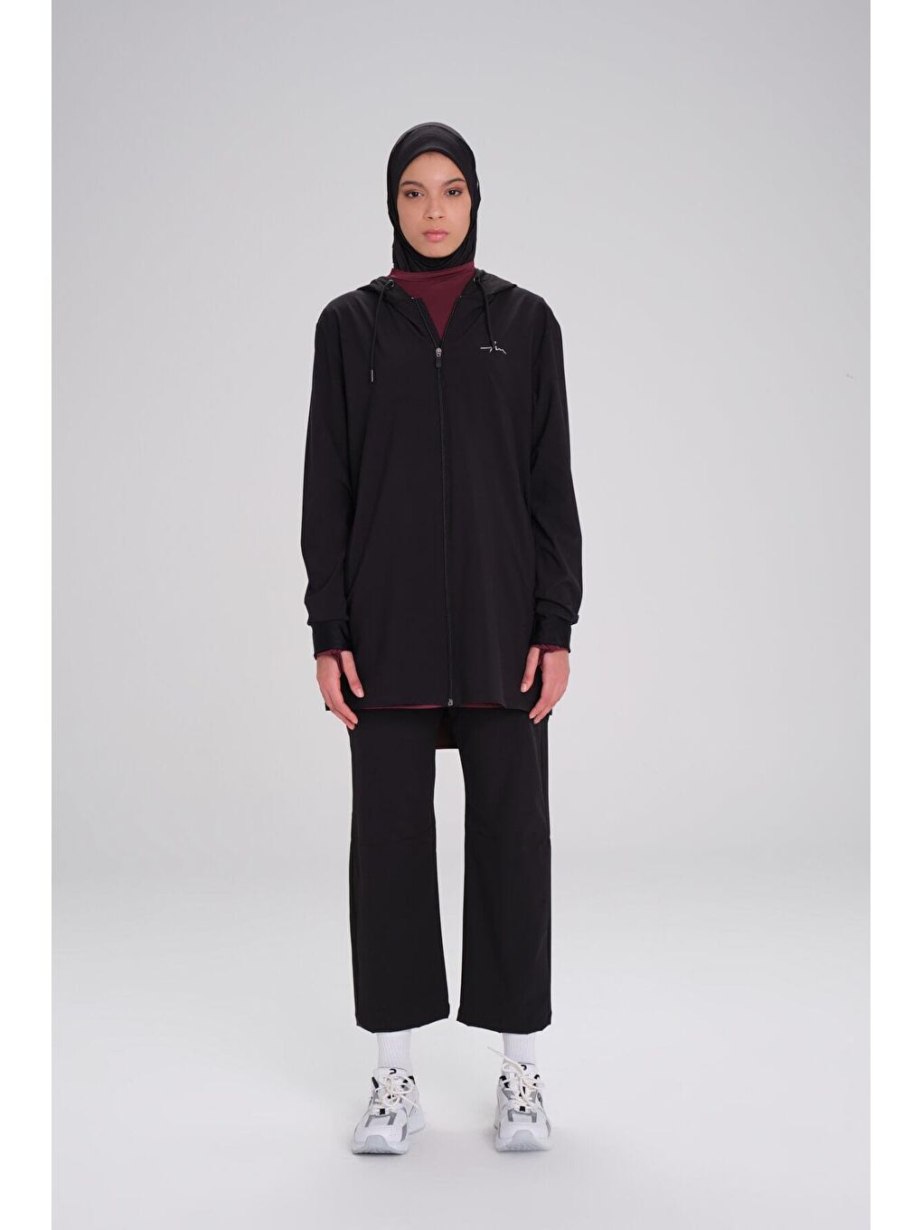 Active Uzun Kollu Kapüşonlu Fermuarlı Siyah Tesettür Antrenman Üstü Act 10
