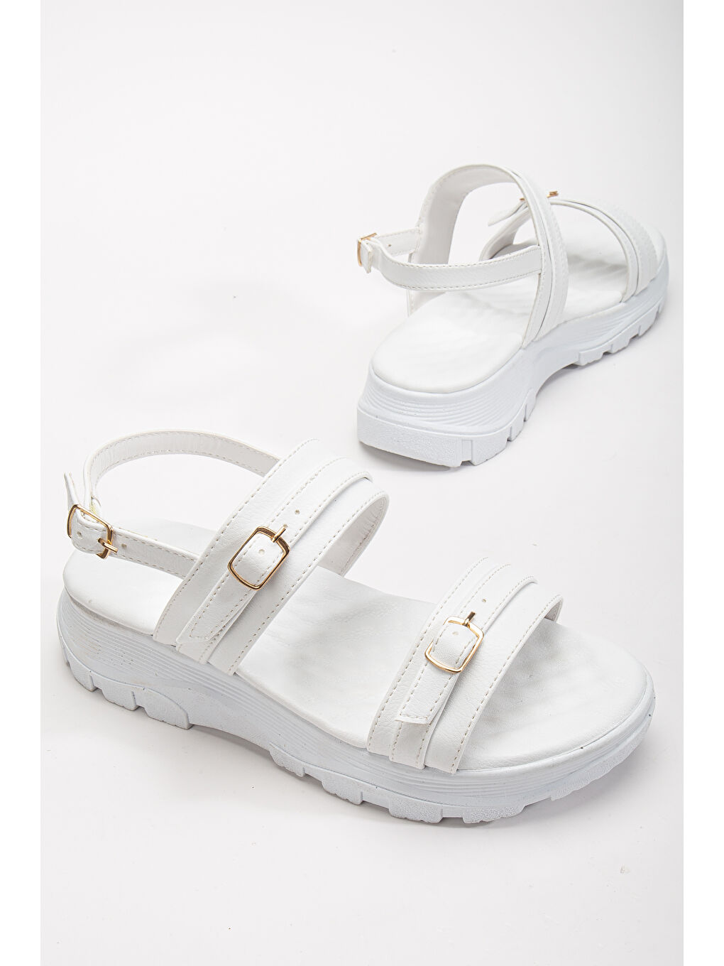 Kadın Beyaz Poli Taban Toka Detaylı Çift Bantlı Sandalet-1