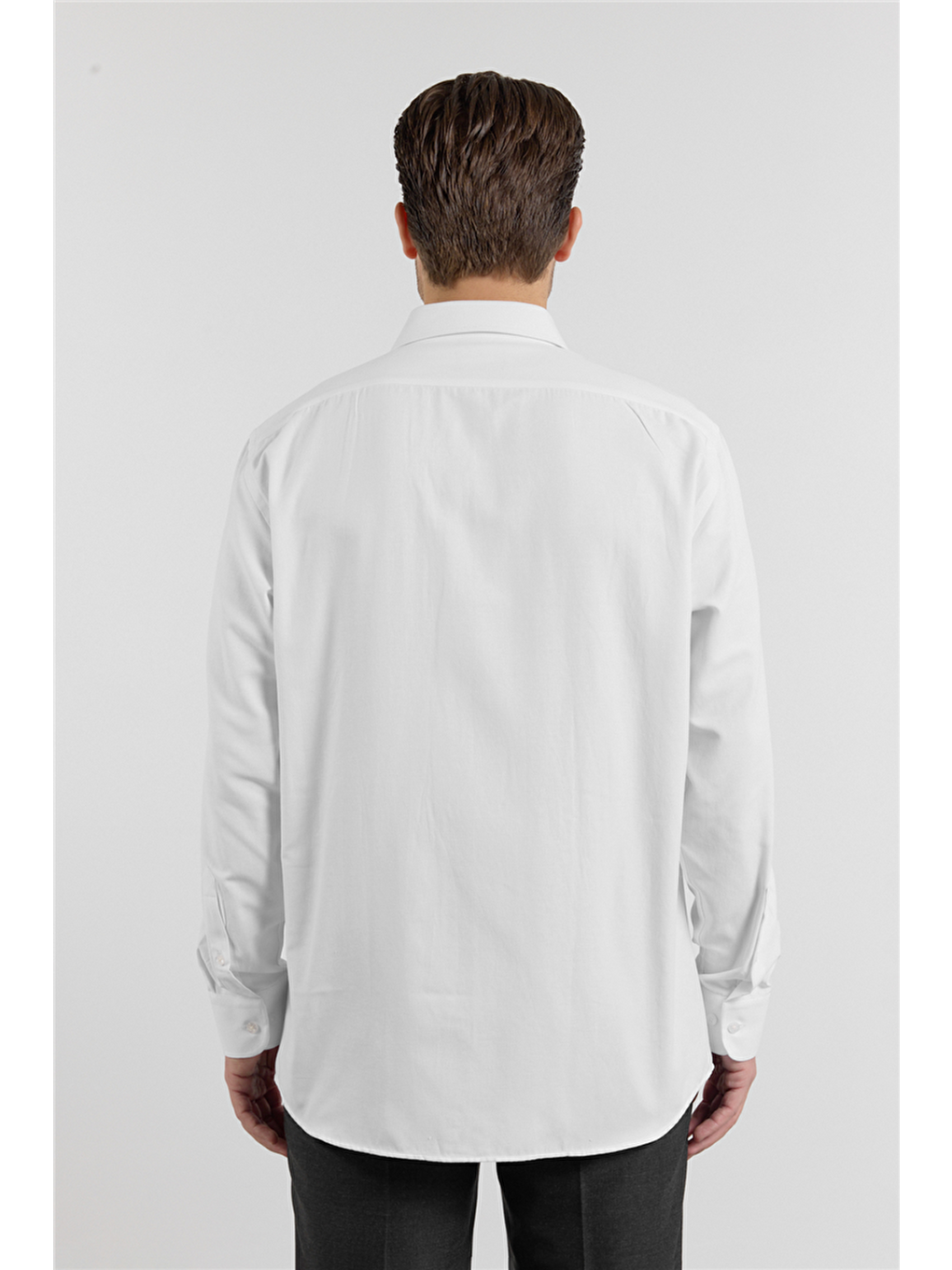 Beyaz Sert Yaka Uzun Kol Cepli Comfort Fit Pamuklu Gömlek 1004255285-4